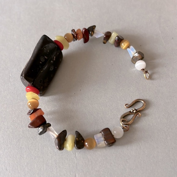 Handcrafted Natural Stones Bracelet 7 1/2 - Picture 5 of 5